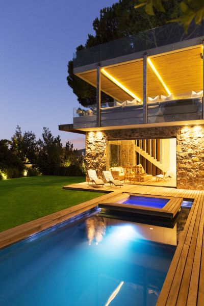 Exterior Lights Repair Service